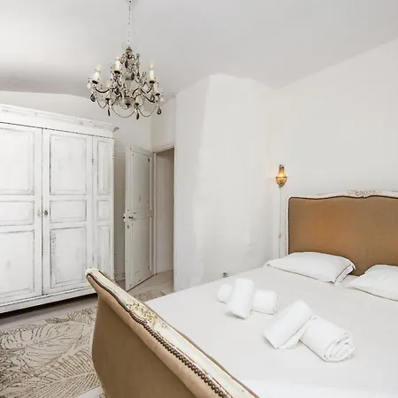 Apartment 16-vieux Chateau